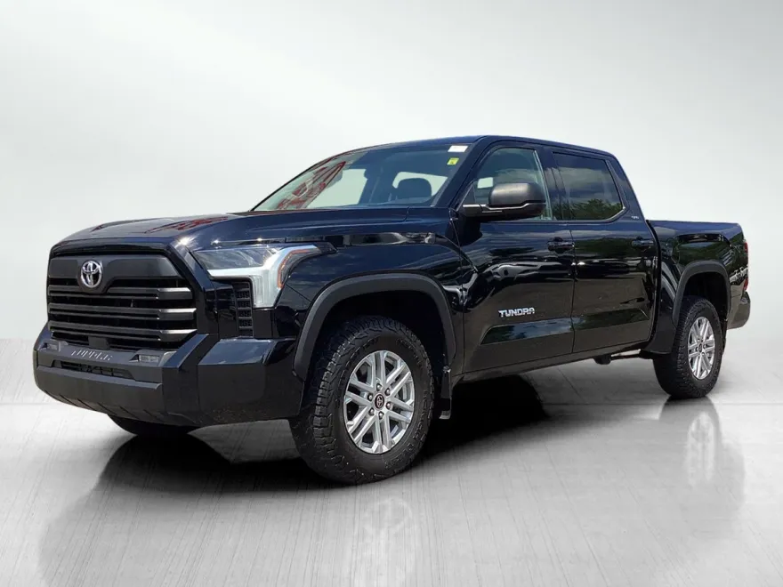 2022 Toyota Tundra SR5 photo 1