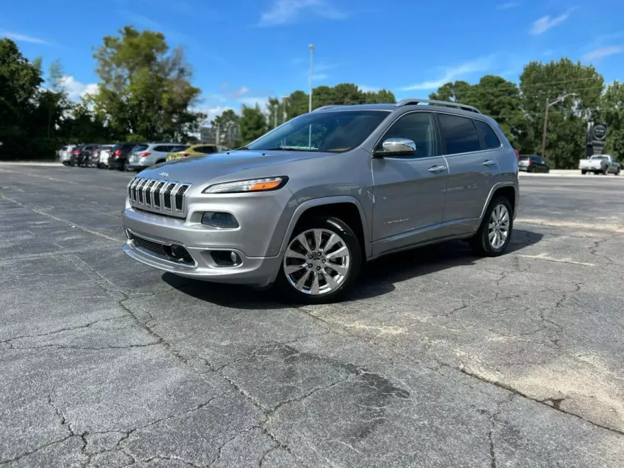 2016 Jeep Cherokee Overland Sport photo 1