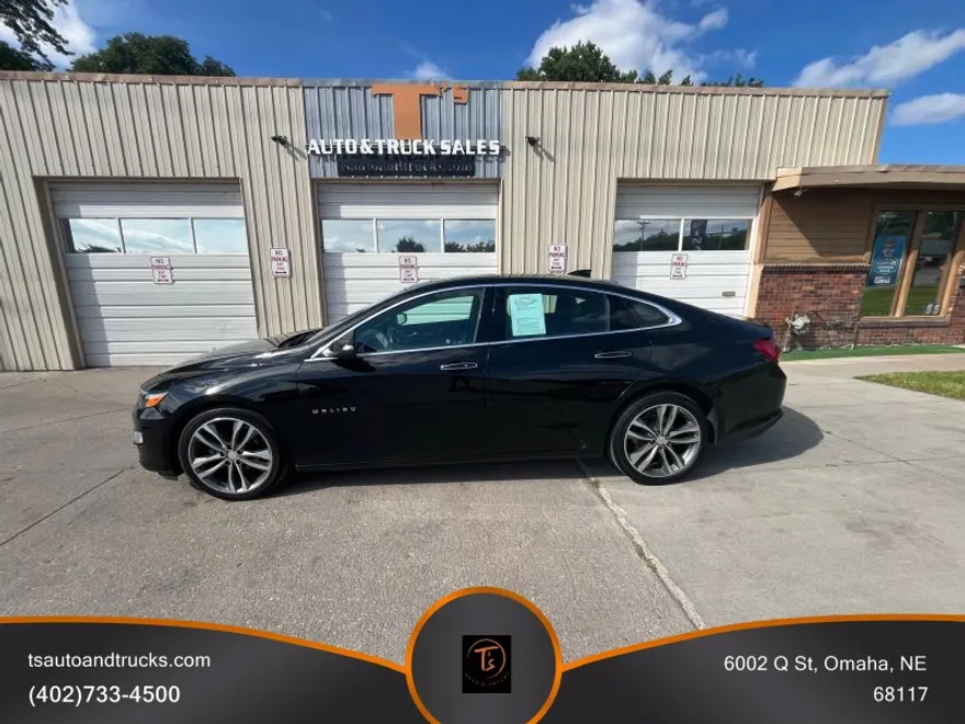 2021 Chevrolet Malibu Premier photo 1