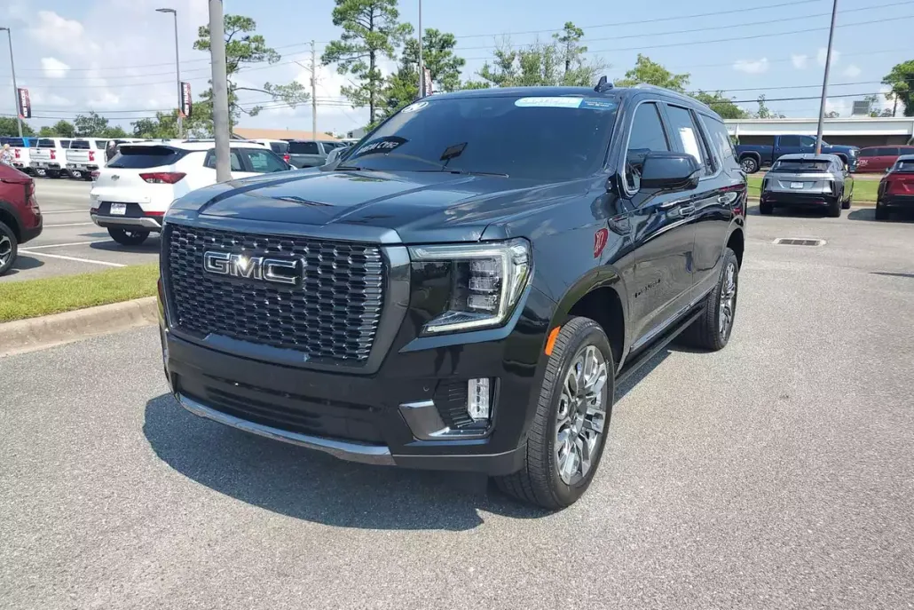 2024 Gmc Yukon Denali Ultimate photo 1