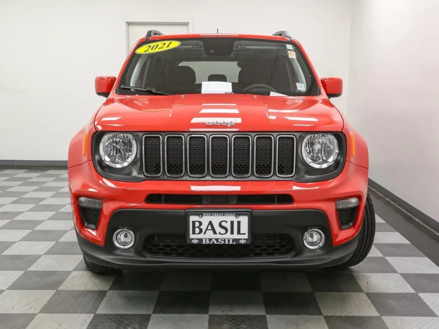 2021 Jeep Renegade Latitude photo 1