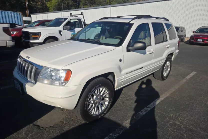 2004 Jeep Grand Cherokee Limited photo 1
