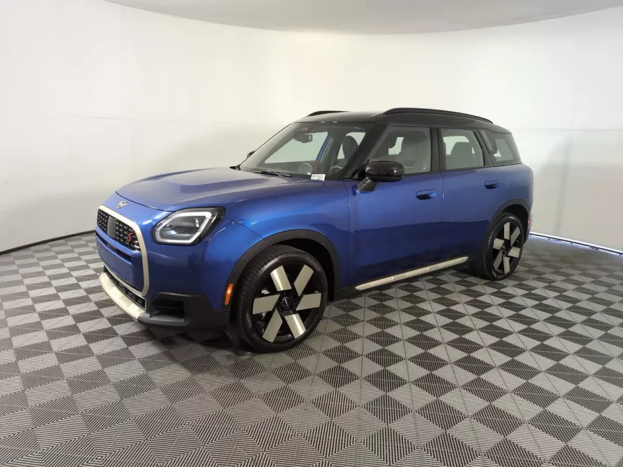 2025 Mini Countryman S photo 1