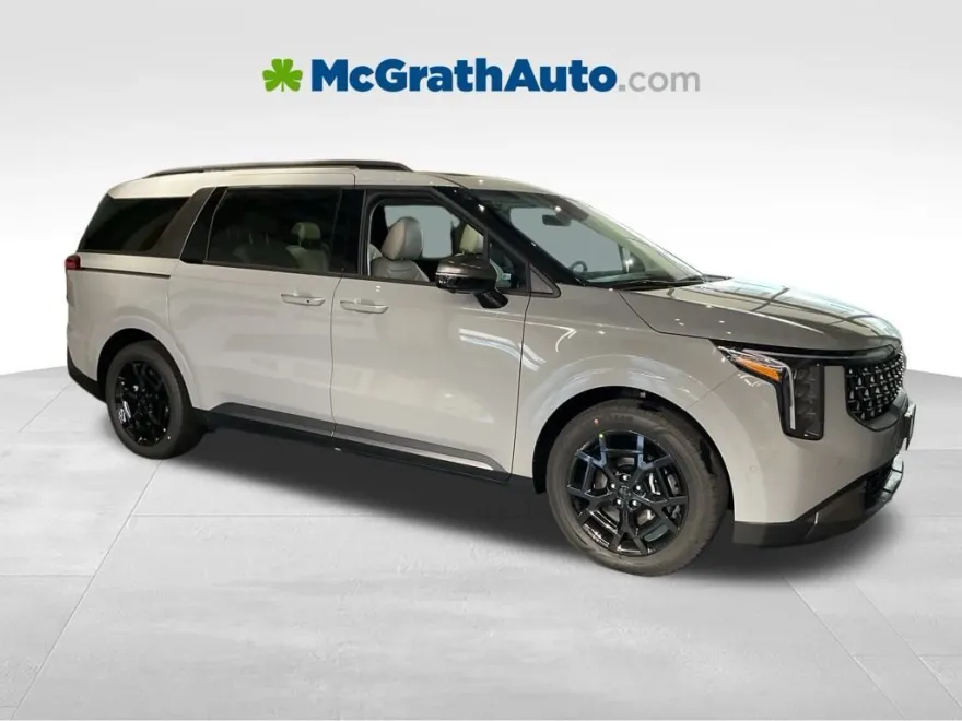 2026 Kia Carnival SX photo 1