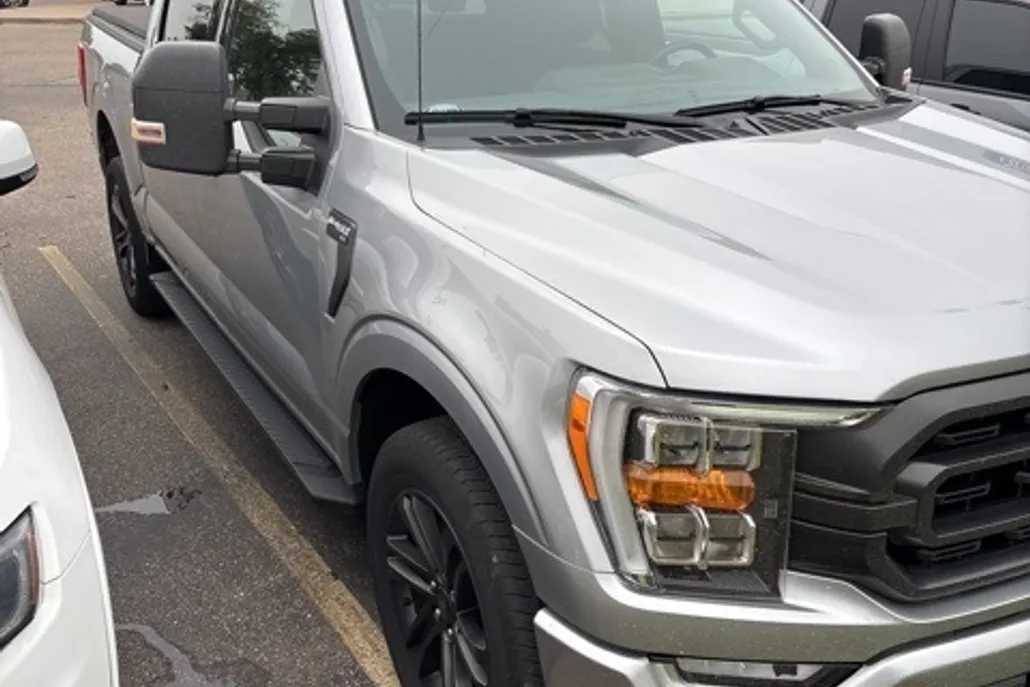 2021 Ford F-150 XLT photo 1