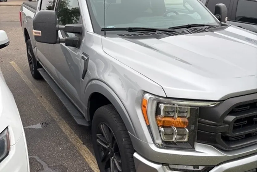 2021 Ford F-150 XLT photo 1