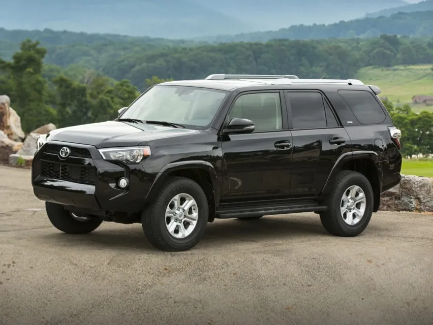 2019 Toyota 4Runner SR5 photo 1