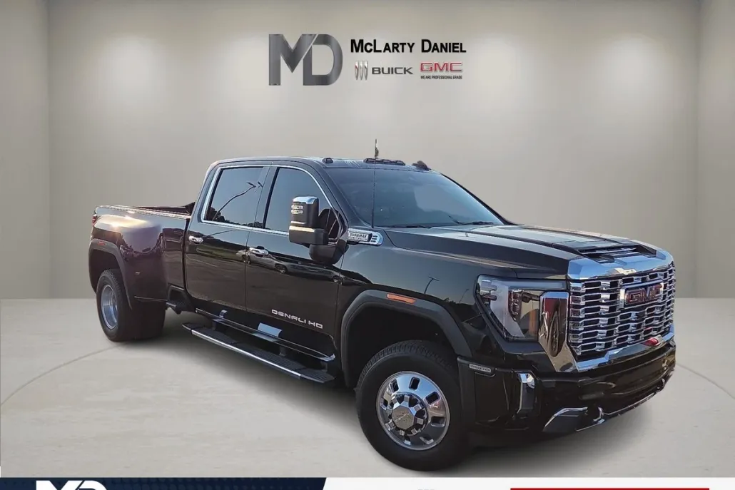 2025 Gmc Sierra 3500 HD Denali photo 1