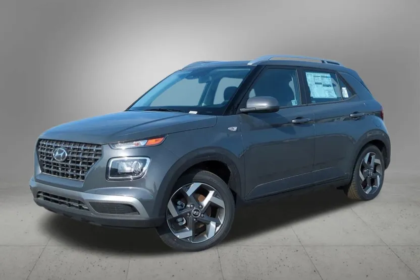 2025 Hyundai Venue SEL photo 1