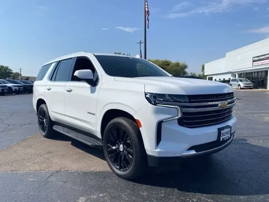 2023 Chevrolet Tahoe LT photo 1