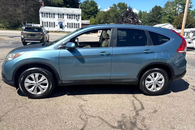 2013 Honda CR-V EX photo 1