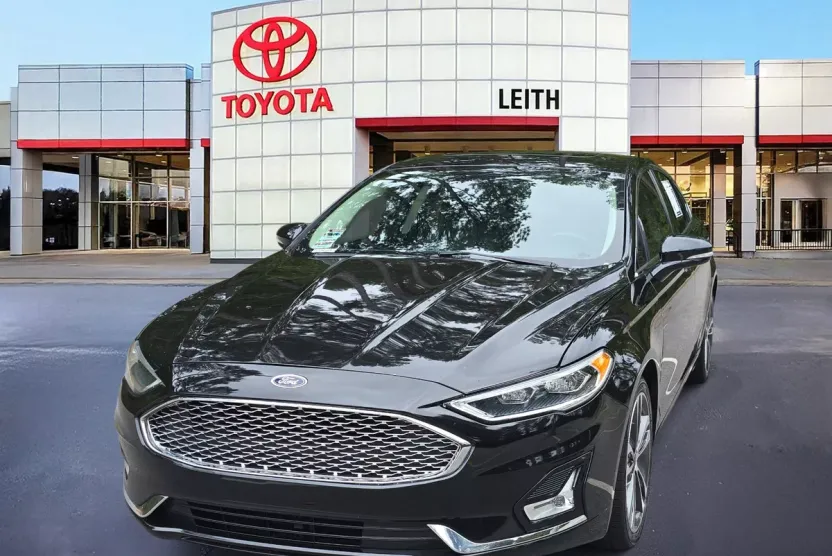 2020 Ford Fusion Titanium photo 1