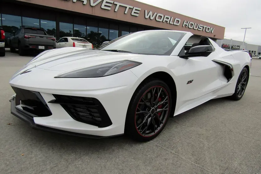 2023 Chevrolet Corvette 70th Anniversary Edition 3LT Z51 Convertible photo 1