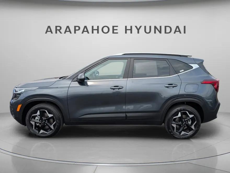 2024 Kia Seltos EX photo 1