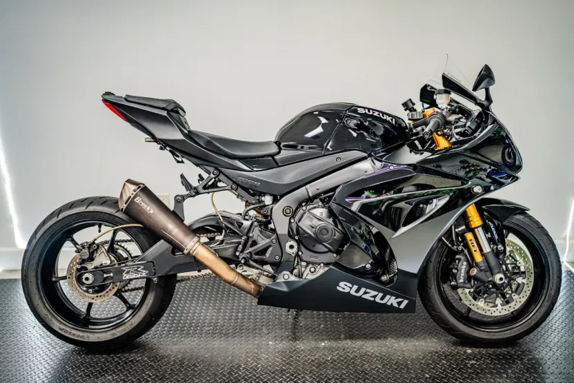 2023 Suzuki GSX-R1000R photo 1