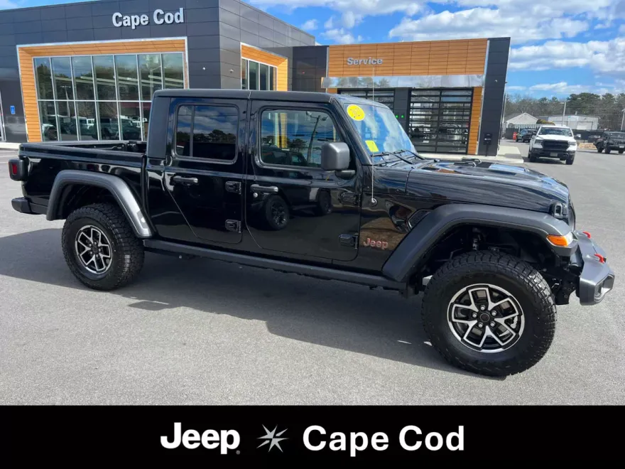 2023 Jeep Gladiator Mojave photo 1