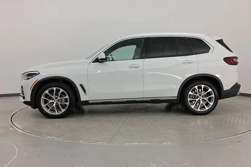 2022 Bmw X5 xDrive40i photo 1