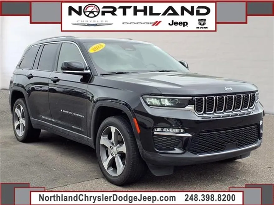 2023 Jeep Grand Cherokee Limited photo 1