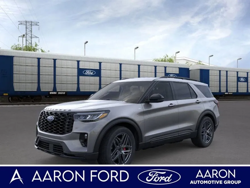 2025 Ford Explorer ST-Line photo 1