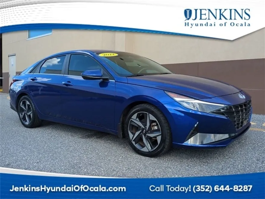 2022 Hyundai Elantra SEL photo 1
