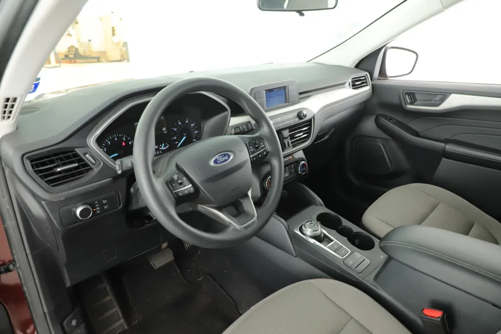 2021 Ford Escape S photo 1