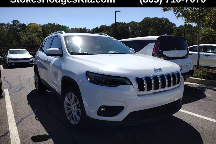 2019 Jeep Cherokee Latitude photo 1