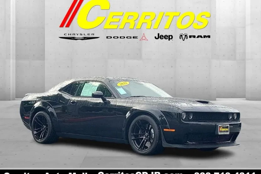 2022 Dodge Challenger R/T Scat Pack Widebody photo 1