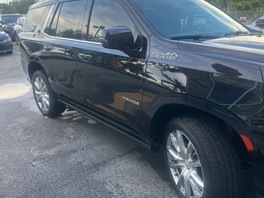 2022 Chevrolet Tahoe High Country photo 1