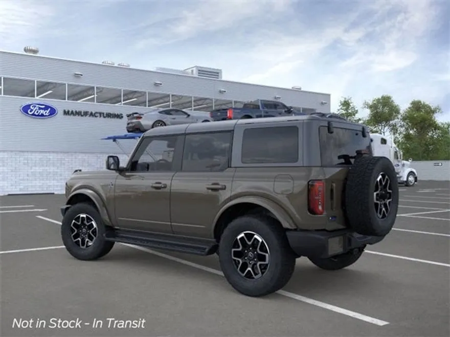 2025 Ford Bronco Outer Banks photo 1
