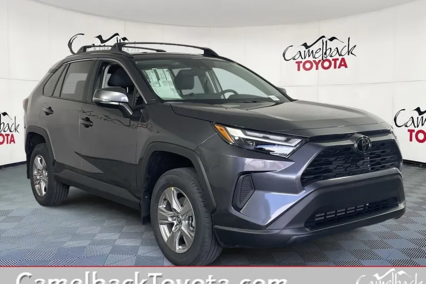2025 Toyota RAV4 XLE photo 1