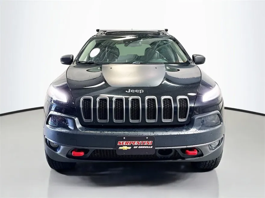 2017 Jeep Cherokee Trailhawk photo 1