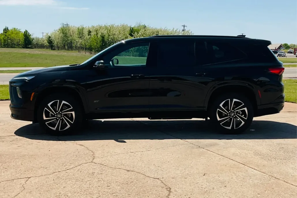 2025 Buick Enclave Sport Touring photo 1