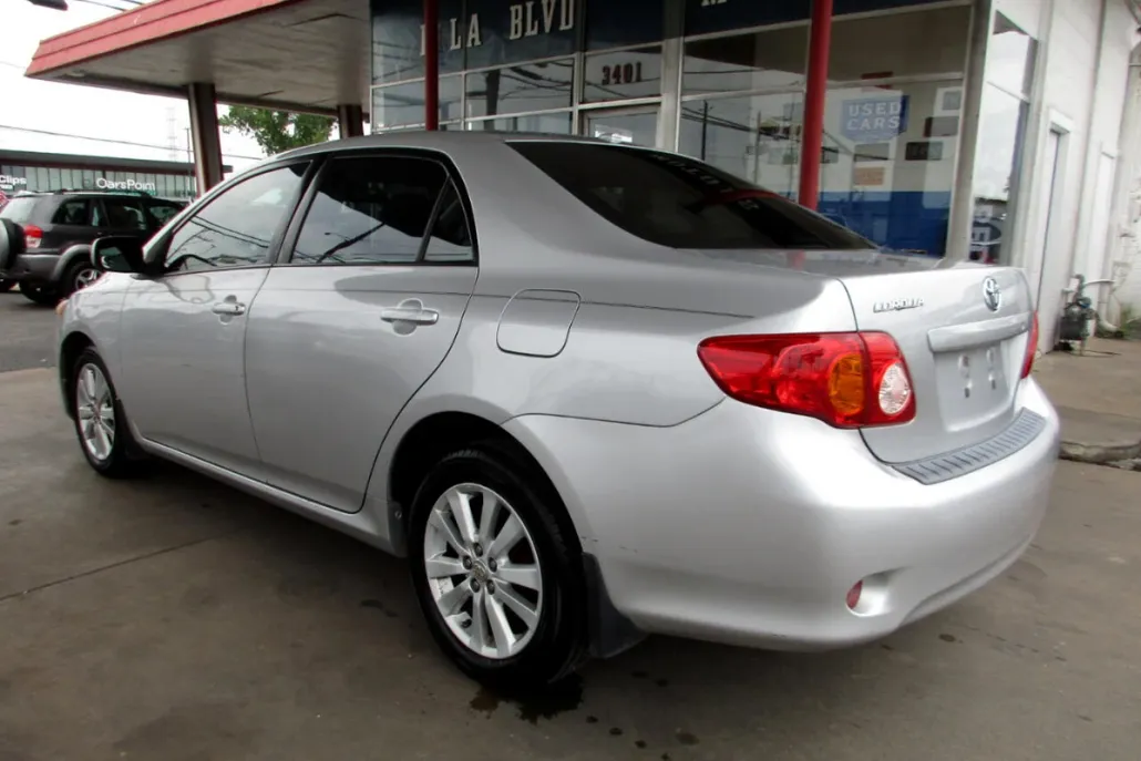 2009 Toyota Corolla photo 1