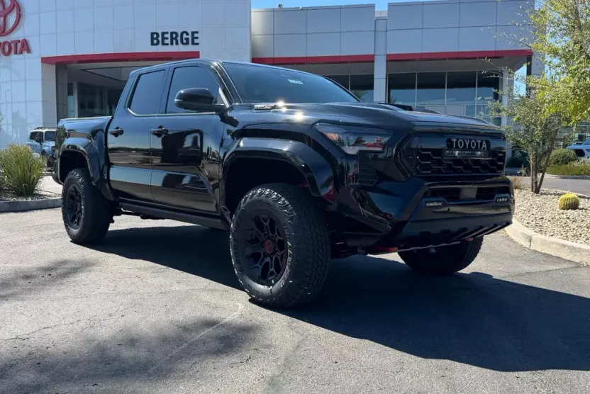 2025 Toyota Tacoma TRD Pro Double Cab photo 1