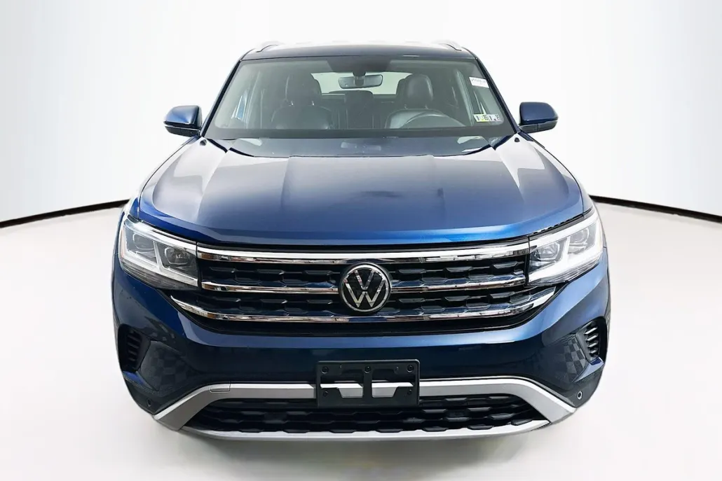 2022 Volkswagen Atlas Cross Sport V6 SE Technology photo 1
