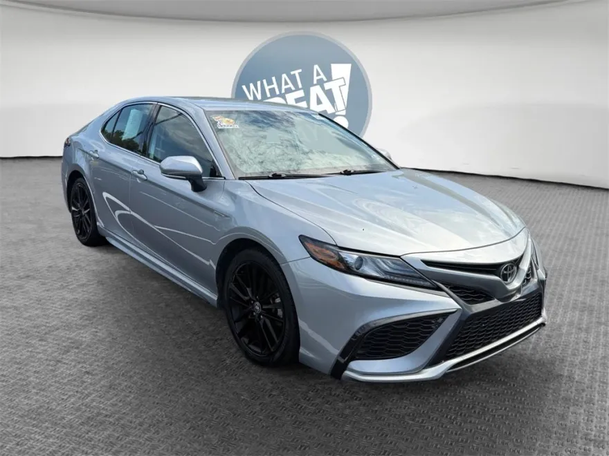 2023 Toyota Camry XSE photo 1