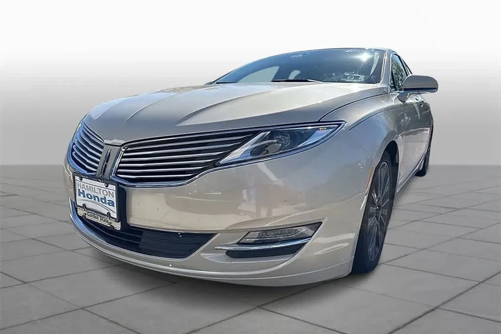 2016 Lincoln MKZ photo 1