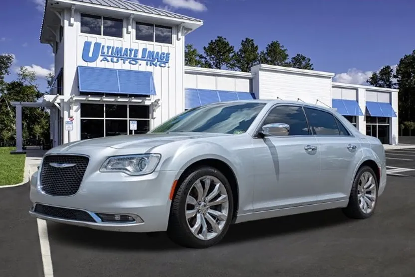 2020 Chrysler 300 Limited photo 1