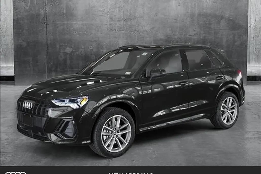 2025 Audi Q3 45 TFSI S line Premium photo 1