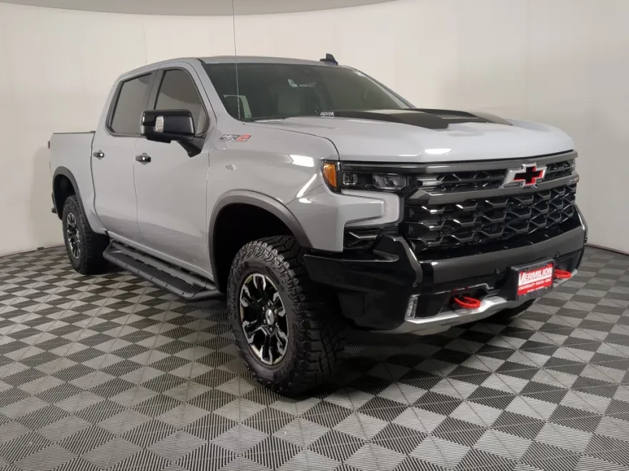 2025 Chevrolet Silverado 1500 ZR2 photo 1