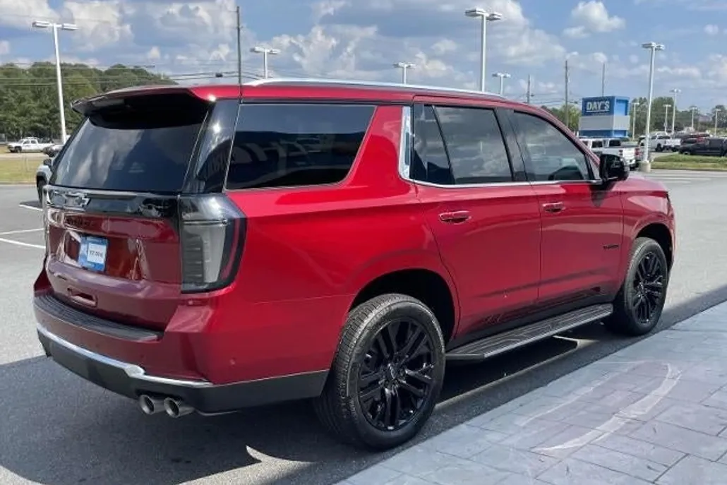 2025 Chevrolet Tahoe Premier photo 1