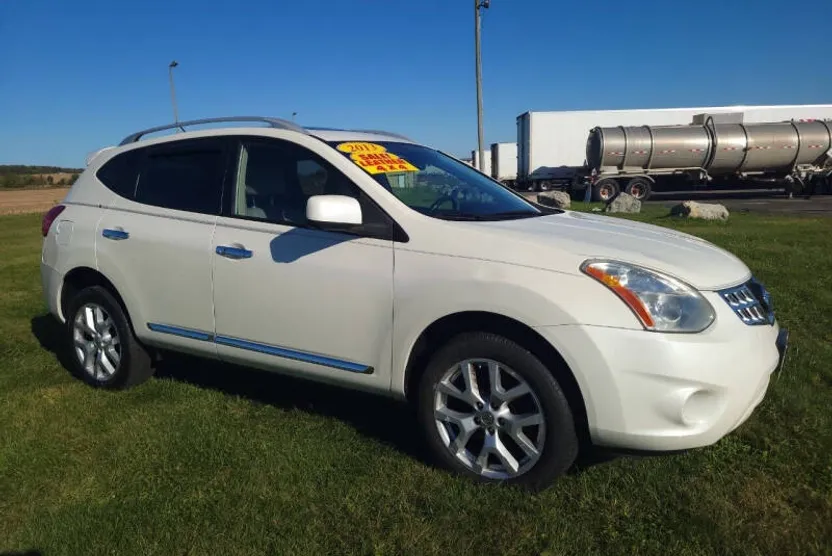 2013 Nissan Rogue SV SL photo 1
