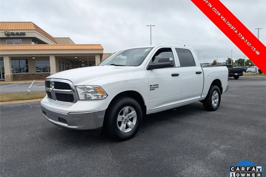 2023 Ram 1500 Classic SLT photo 1