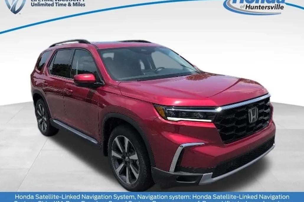2025 Honda Pilot Touring photo 1