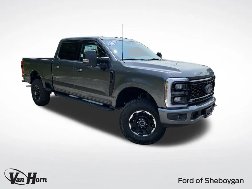 2025 Ford F-250 Lariat photo 1