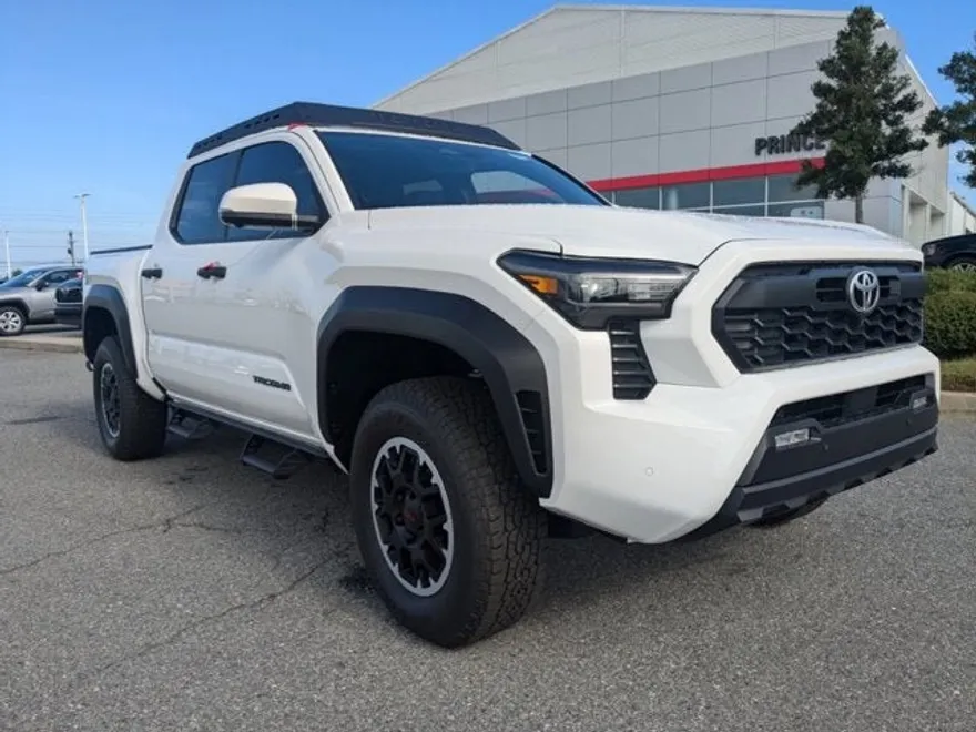 2024 Toyota Tacoma 4x4 TRD Off-Road photo 1