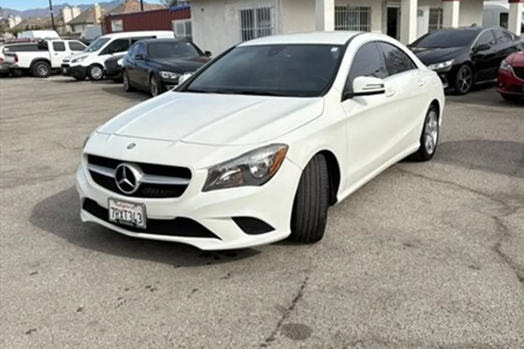 2016 Mercedes Benz CLA 250 photo 1
