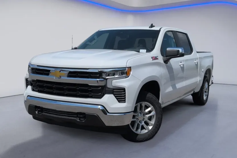 2025 Chevrolet Silverado 1500 LT photo 1