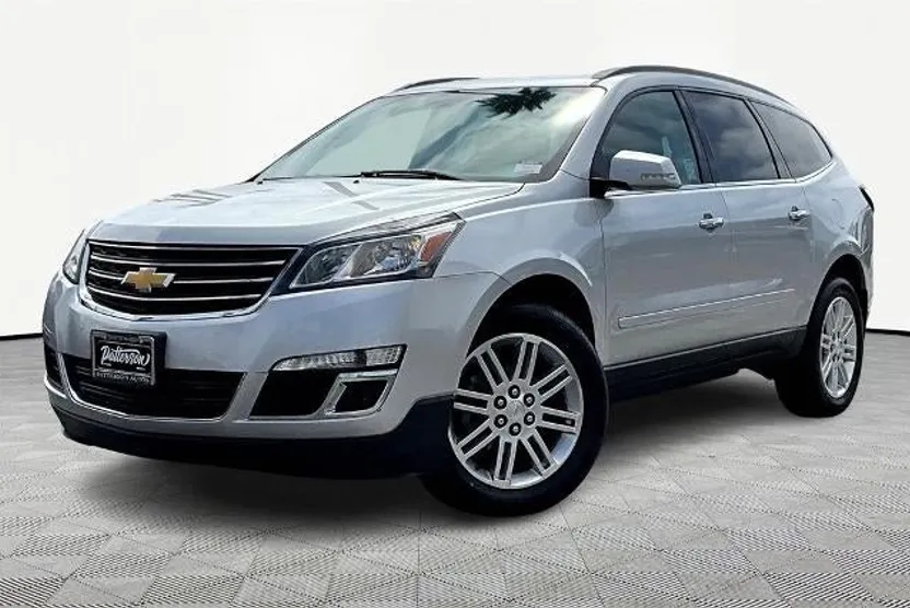 2015 Chevrolet Traverse 1LT photo 1