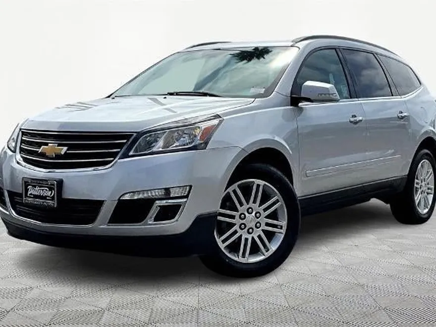 2015 Chevrolet Traverse 1LT photo 1
